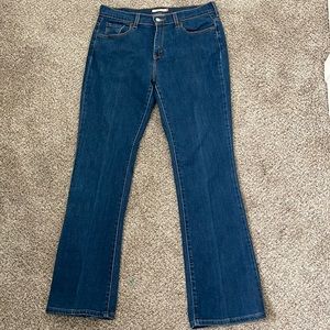 Levi’s Classic Women’s 515 Boot Cut Blue Jeans Size 16/36